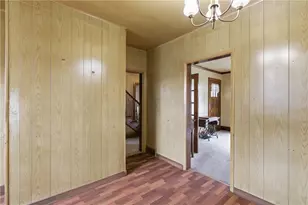 319 4th St, Ellwood City, PA 16117 - Photo 11