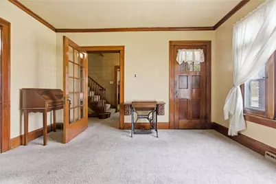 319 4th St, Ellwood City, PA 16117 - Photo 3