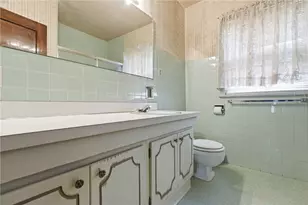 319 4th St, Ellwood City, PA 16117 - Photo 23