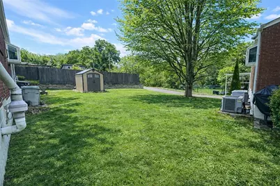 4 Emma Dr, Pittsburgh, PA 15223 - Photo 3