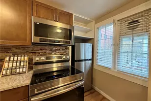 1 Schoolhouse Ln, Pittsburgh, PA 15232 - Photo 5