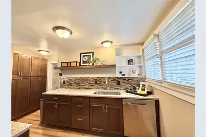 1 Schoolhouse Ln, Pittsburgh, PA 15232 - Photo 3