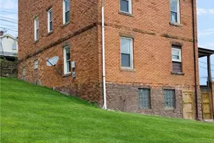 1119 Hancock Ave, Allegheny Township, PA 15690 - Photo 15