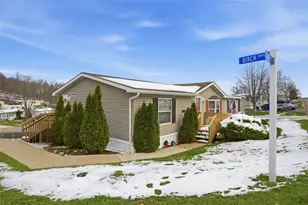 900 Birch Dr, Cranberry Township, PA 16066 - Photo 3