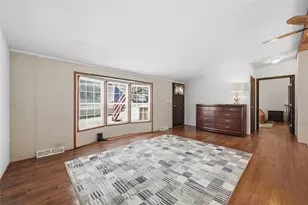 900 Birch Dr, Cranberry Township, PA 16066 - Photo 9