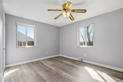 5066 Brownsville Rd, Pittsburgh, PA 15236 - Photo 15