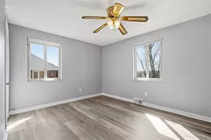 5066 Brownsville Rd, Pittsburgh, PA 15236 - Photo 15