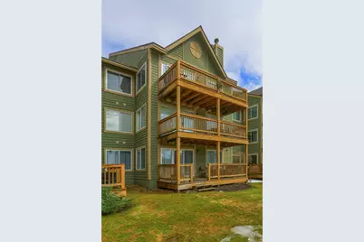 5306 Summit Dr, Hidden Valley, PA 15502 - Photo 1