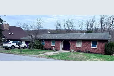 218 Locust St, Rural Valley Boro, PA 16249 - Photo 1