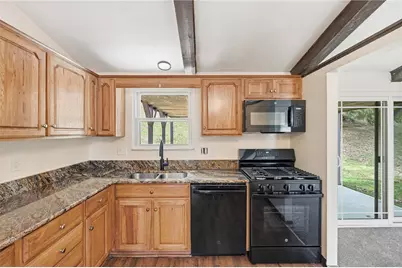 8225 E Van Buren Drive, Pittsburgh, PA 15237 - Photo 9