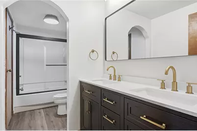 8225 E Van Buren Drive, Pittsburgh, PA 15237 - Photo 13