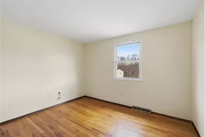 8225 E Van Buren Drive, Pittsburgh, PA 15237 - Photo 17