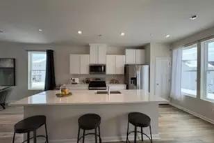 148 Sweetwater Dr, Moon/Crescent Twp, PA 15108 - Photo 3