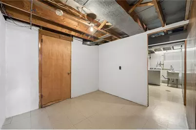 525 New Market Dr, Hempfield Township, PA 15601 - Photo 25