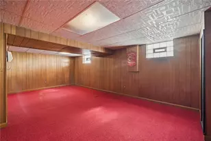 525 New Market Dr, Hempfield Township, PA 15601 - Photo 23