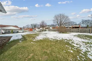 525 New Market Dr, Hempfield Township, PA 15601 - Photo 29