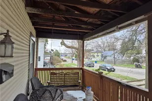 689 S State Line Rd, Sharon, PA 16146 - Photo 3