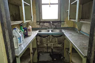 689 S State Line Rd, Sharon, PA 16146 - Photo 9