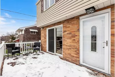 618 Arbor Ln, Pittsburgh, PA 15236 - Photo 5