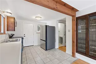 618 Arbor Ln, Pittsburgh, PA 15236 - Photo 9