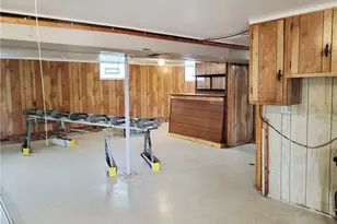 1230 Frank Ave, Jeannette, PA 15644 - Photo 23