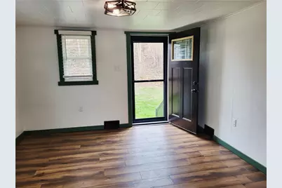 1230 Frank Ave, Jeannette, PA 15644 - Photo 7