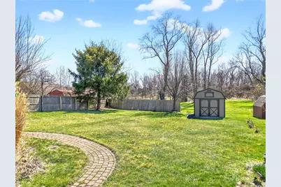 107 Georgetown Pl, Elizabeth Twp/Boro, PA 15135 - Photo 5