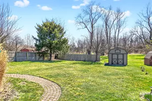 107 Georgetown Pl, Elizabeth Twp/Boro, PA 15135 - Photo 5