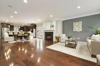 154 Sweetbriar Village Trl, Pittsburgh, PA 15211 - Photo 3