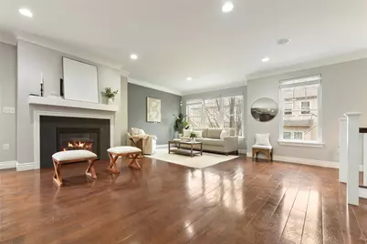 154 Sweetbriar Village Trl, Pittsburgh, PA 15211 - Photo 9