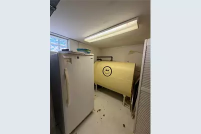 1051 S Lake Rd, Jefferson Township, PA 16137 - Photo 41