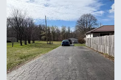 1051 S Lake Rd, Jefferson Township, PA 16137 - Photo 3