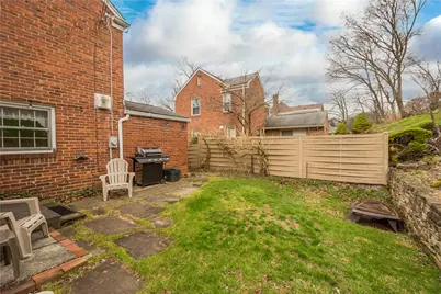 363 Constitution Dr, Pittsburgh, PA 15236 - Photo 27