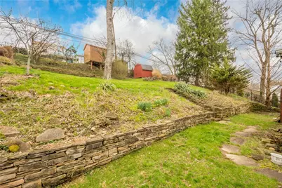 363 Constitution Dr, Pittsburgh, PA 15236 - Photo 29