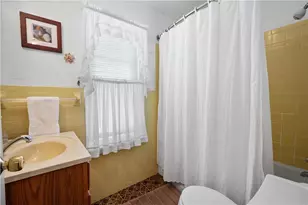 363 Constitution Dr, Pittsburgh, PA 15236 - Photo 17