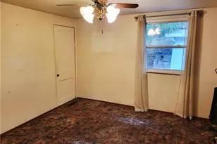 9 Allen Way, White Oak, PA 15131 - Photo 9