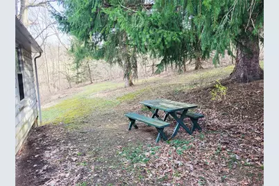 9 Allen Way, White Oak, PA 15131 - Photo 3