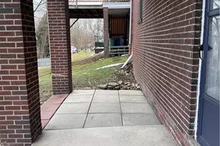 235 Center Ave, Greensburg, PA 15601 - Photo 9