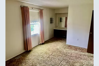 307 Countryside Dr, Robinson Twp, PA 15136 - Photo 7