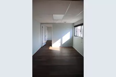 977 Perry Hwy, Ross Twp, PA 15237 - Photo 9