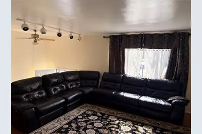 50 Dundalk Dr, Pittsburgh, PA 15235 - Photo 3