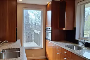 90 E Woodland, Pittsburgh, PA 15232 - Photo 23