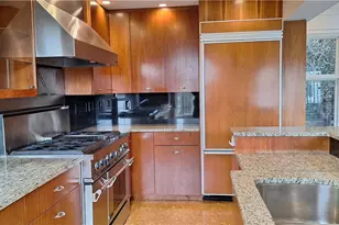 90 E Woodland, Pittsburgh, PA 15232 - Photo 21