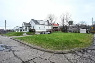 901 Gary Ave, Clairton, PA 15025 - Photo 5