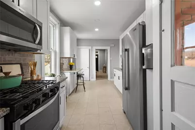 4624 Greensprings Ave, West Mifflin, PA 15122 - Photo 11