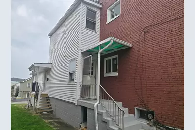 323 S 5th Street, Jeannette, PA 15644 - Photo 3