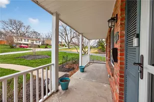 918 Willow Glen Dr, Bethel Park, PA 15102 - Photo 5