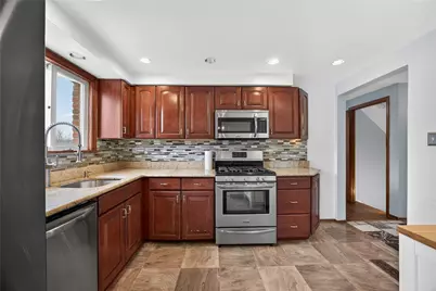 918 Willow Glen Dr, Bethel Park, PA 15102 - Photo 11