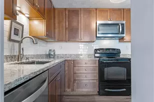 330 New World Dr, Jefferson Hills, PA 15025 - Photo 9