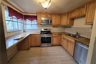 109 Webster Dr, Pittsburgh, PA 15235 - Photo 9